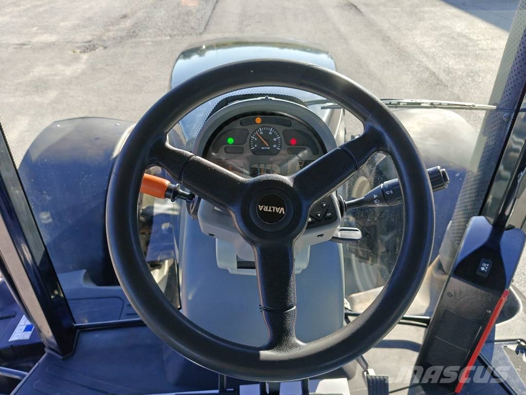 Valtra S 353 Traktori