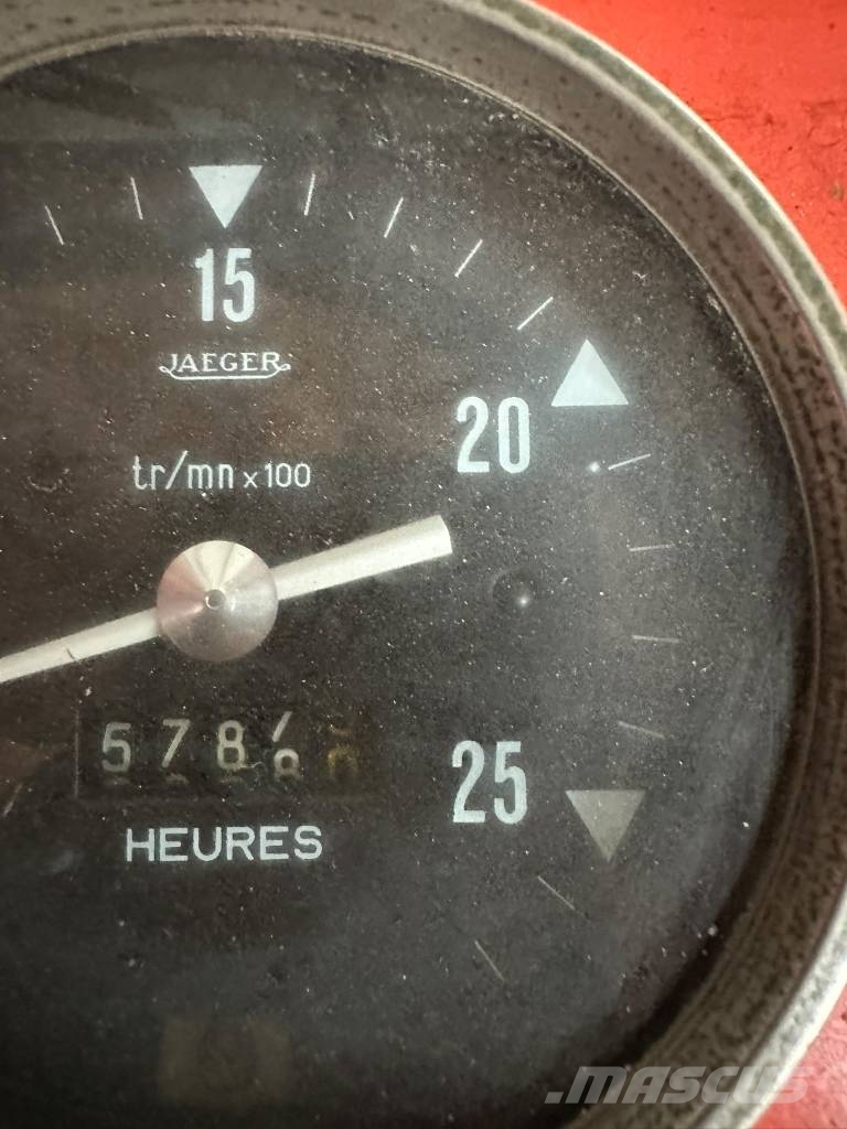 Renault 551-4 Traktorid