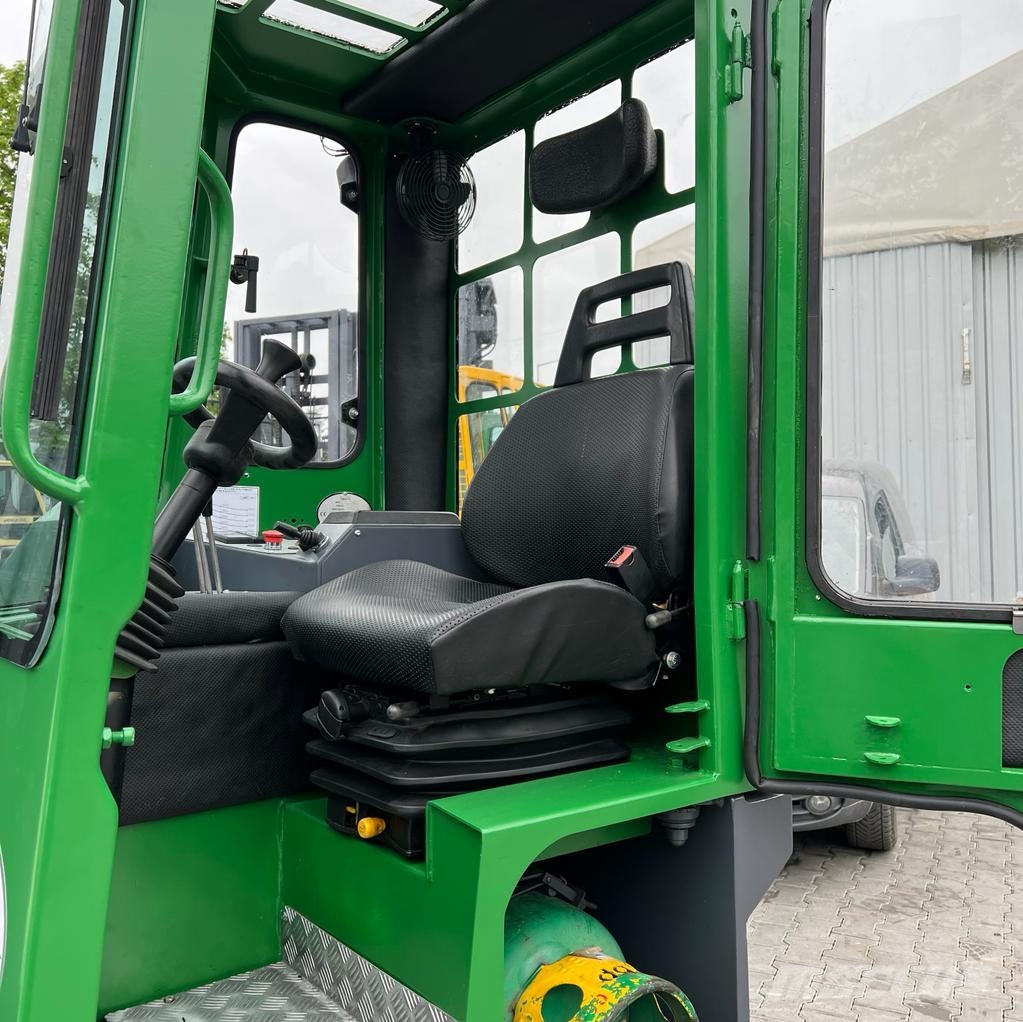 Combilift [DISCOUNT-SALE] C4000  Low mast 4-way reach trucks