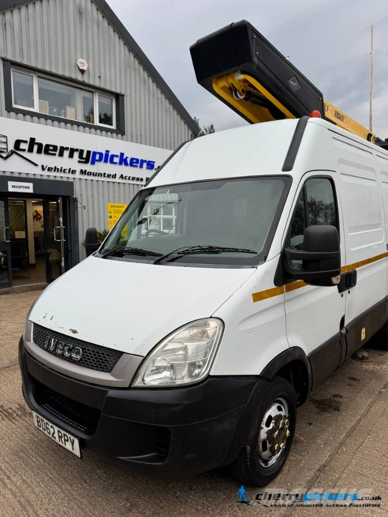 Iveco Daily Versalift ET38 Cherry Picker المنصات الهوائية المثبتة على شاحنة