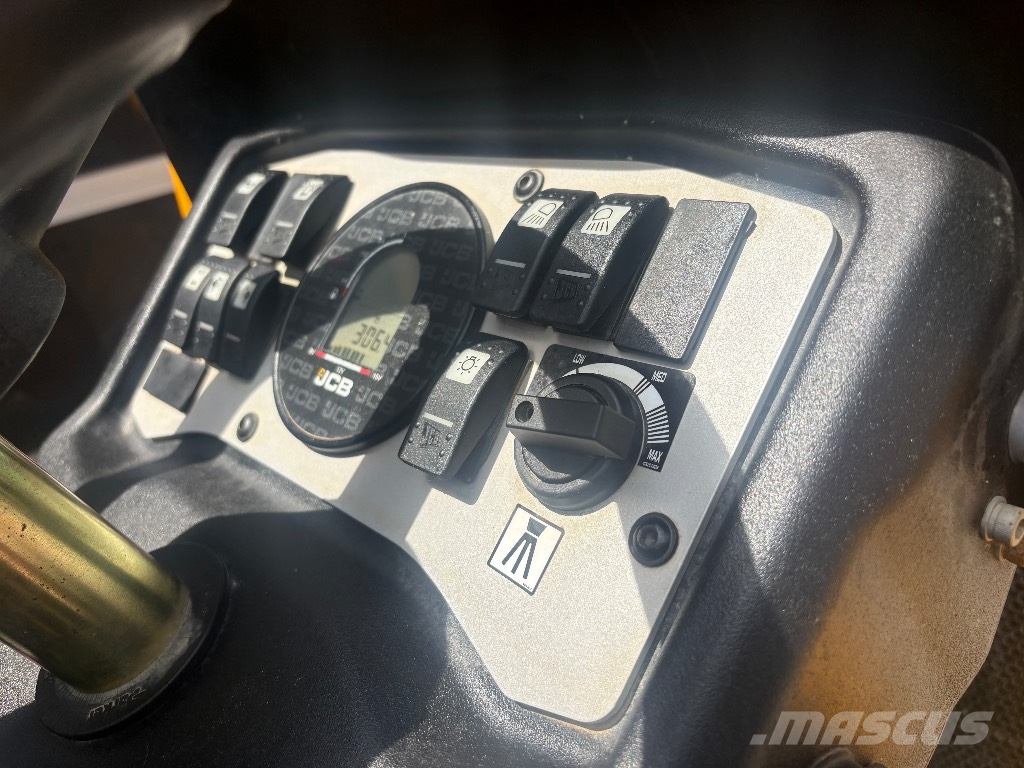 JCB CT 260-120 مداحل ثنائية الاسطوانة