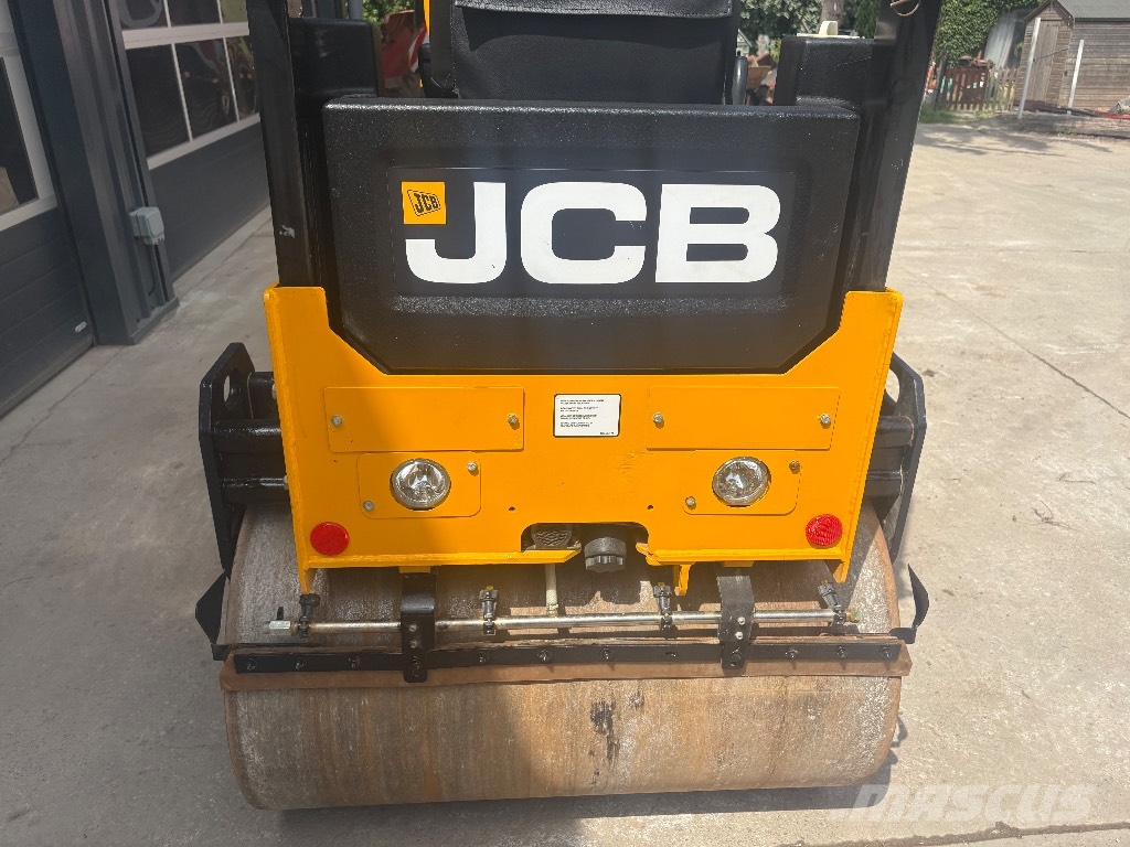JCB CT 260-120 مداحل ثنائية الاسطوانة