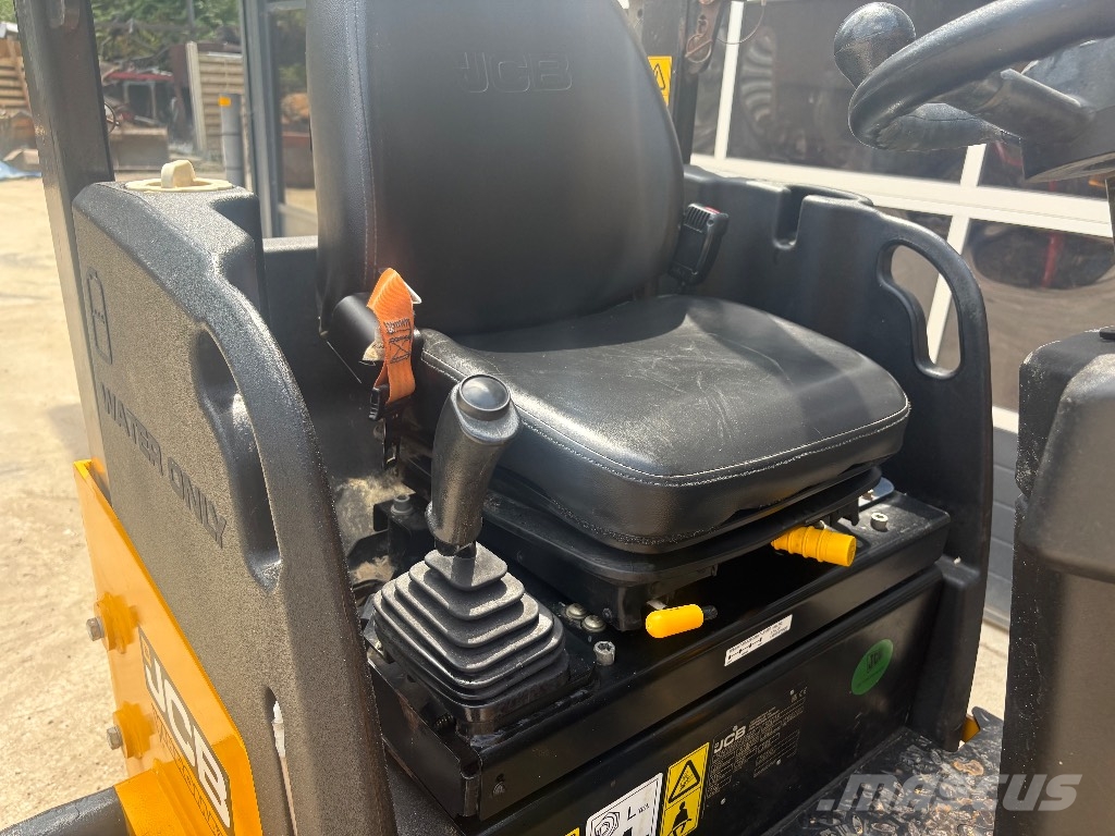 JCB CT 260-120 مداحل ثنائية الاسطوانة