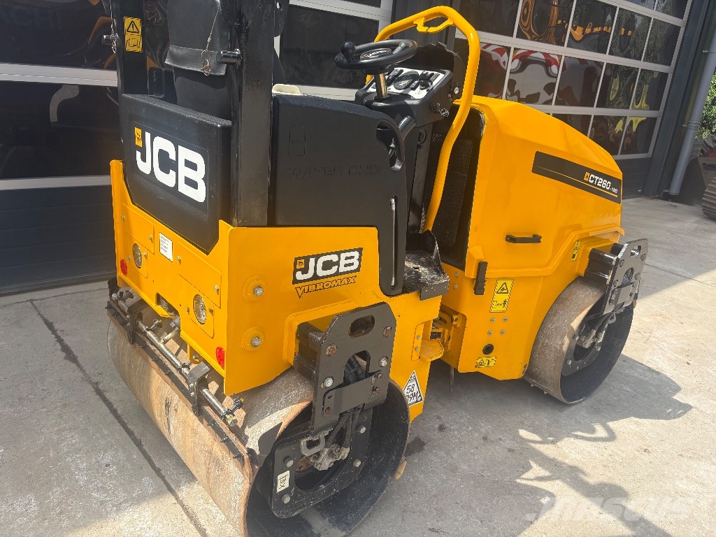 JCB CT 260-120 مداحل ثنائية الاسطوانة