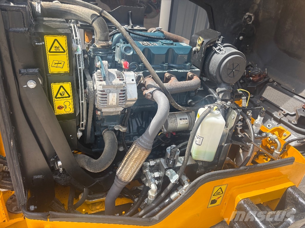 JCB CT 260-120 مداحل ثنائية الاسطوانة