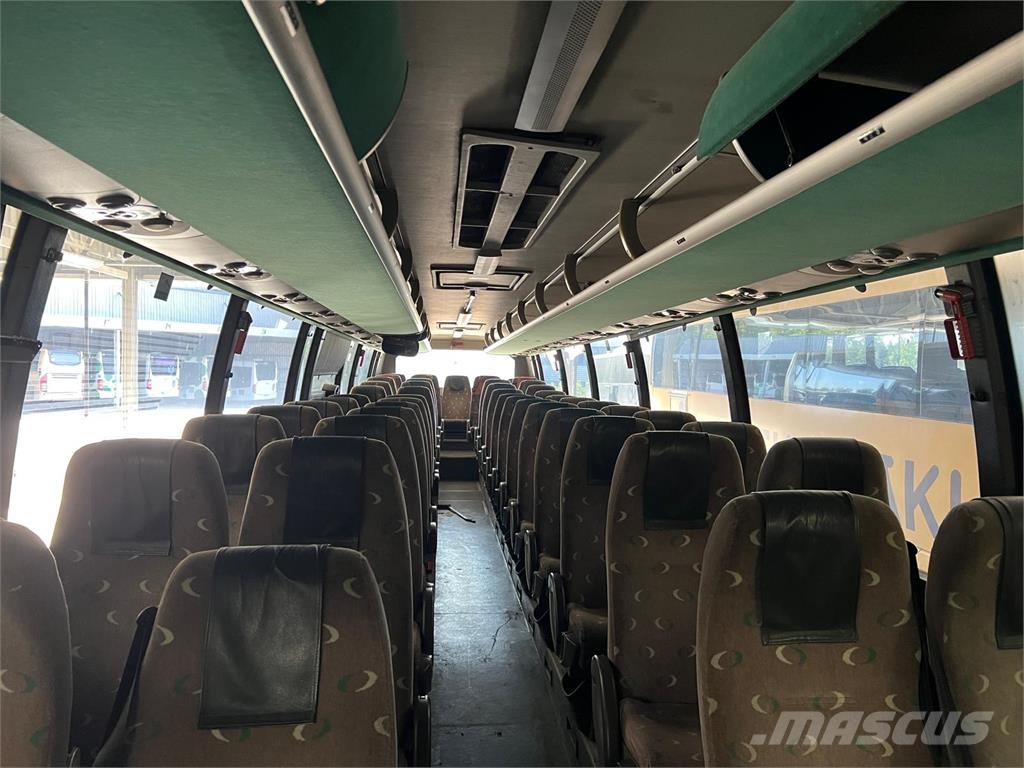 Volvo 9700 المركبة