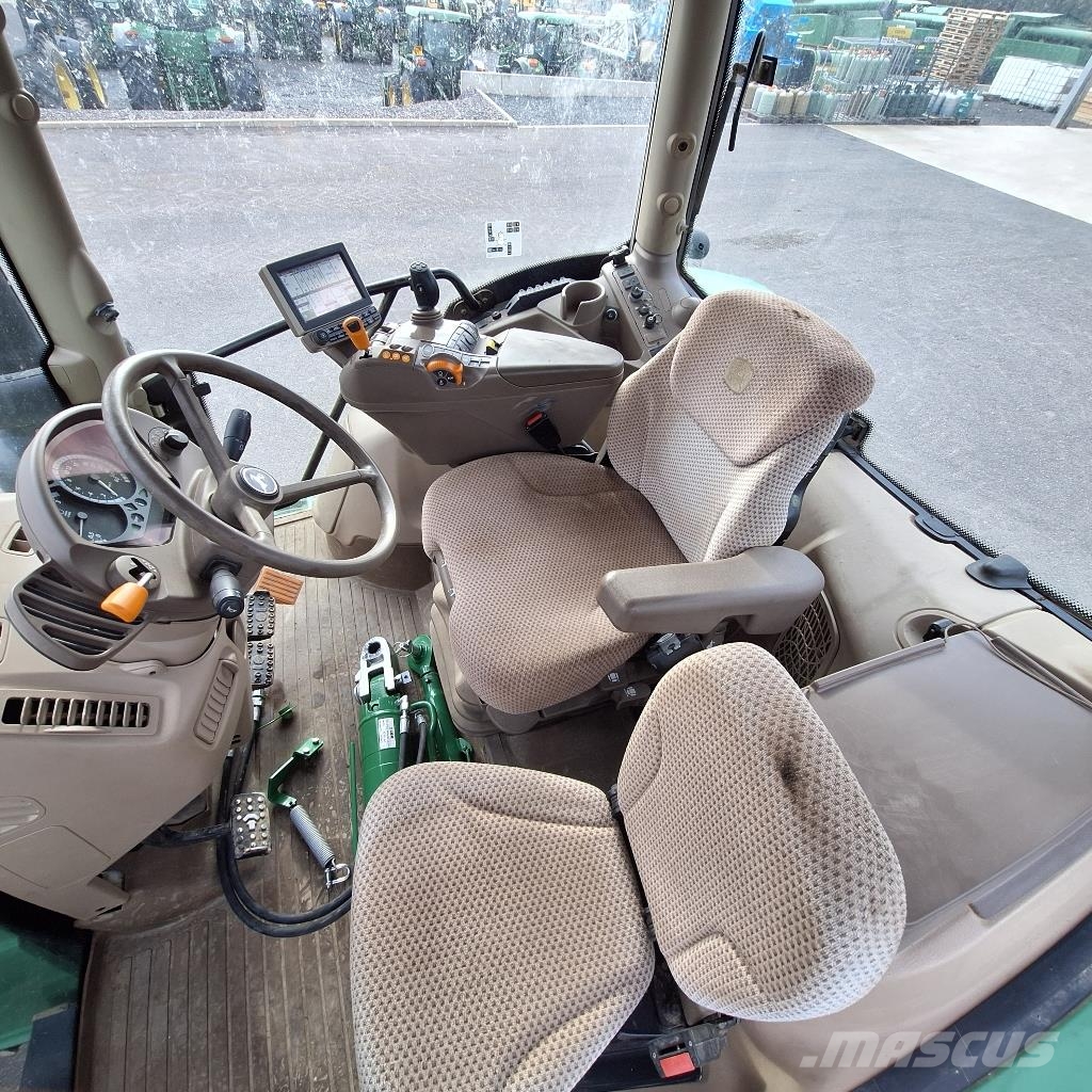John Deere 6145R トラクター