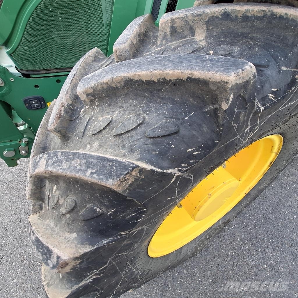John Deere 6145R Tracteur