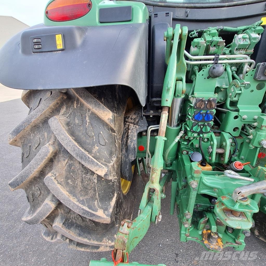 John Deere 6145R Tracteur