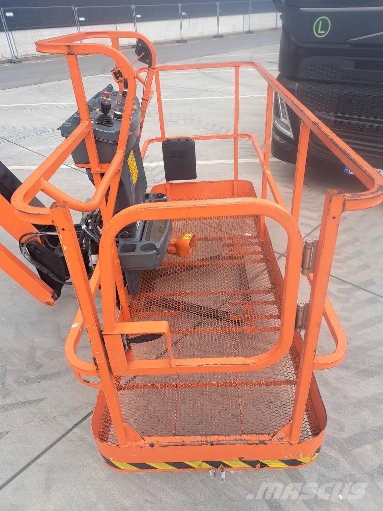 JLG 660 SJ HC3 Telescopic boom lifts