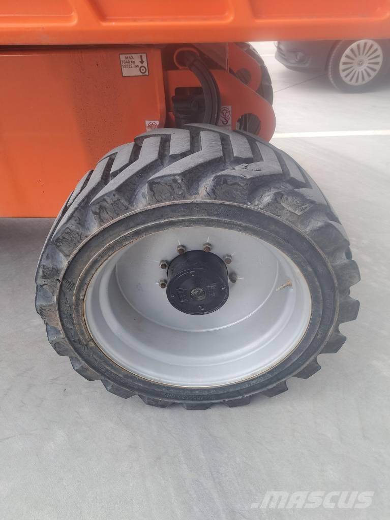 JLG 660 SJ HC3 Telescopic boom lifts
