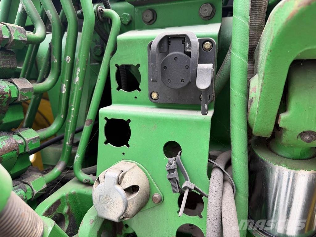 John Deere 7720 PQ - No TLS - Good Condition Tractoare