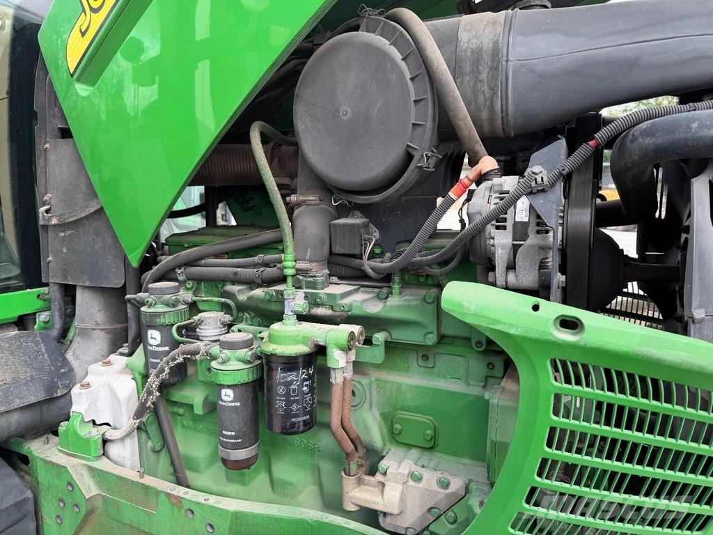 John Deere 7720 PQ - No TLS - Good Condition Tractoare