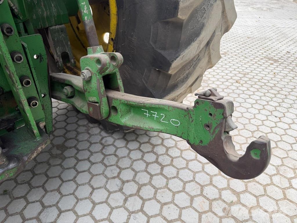 John Deere 7720 PQ - No TLS - Good Condition Tractoare
