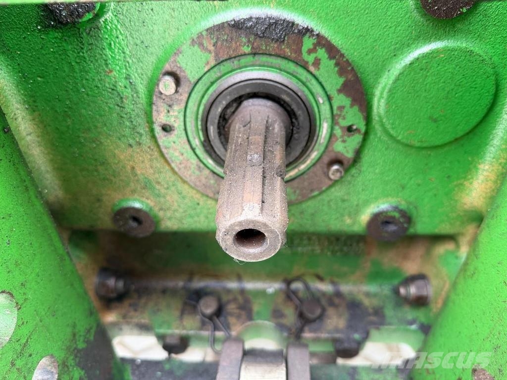 John Deere 7720 PQ - No TLS - Good Condition Tractoare