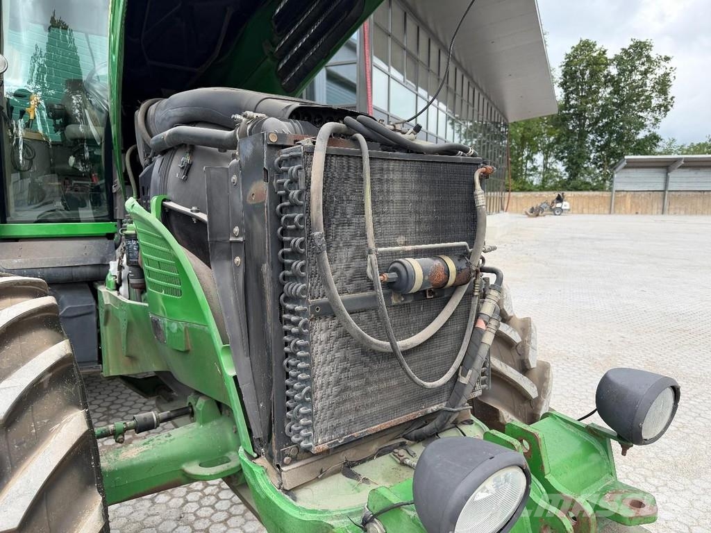 John Deere 7720 PQ - No TLS - Good Condition Tractoare