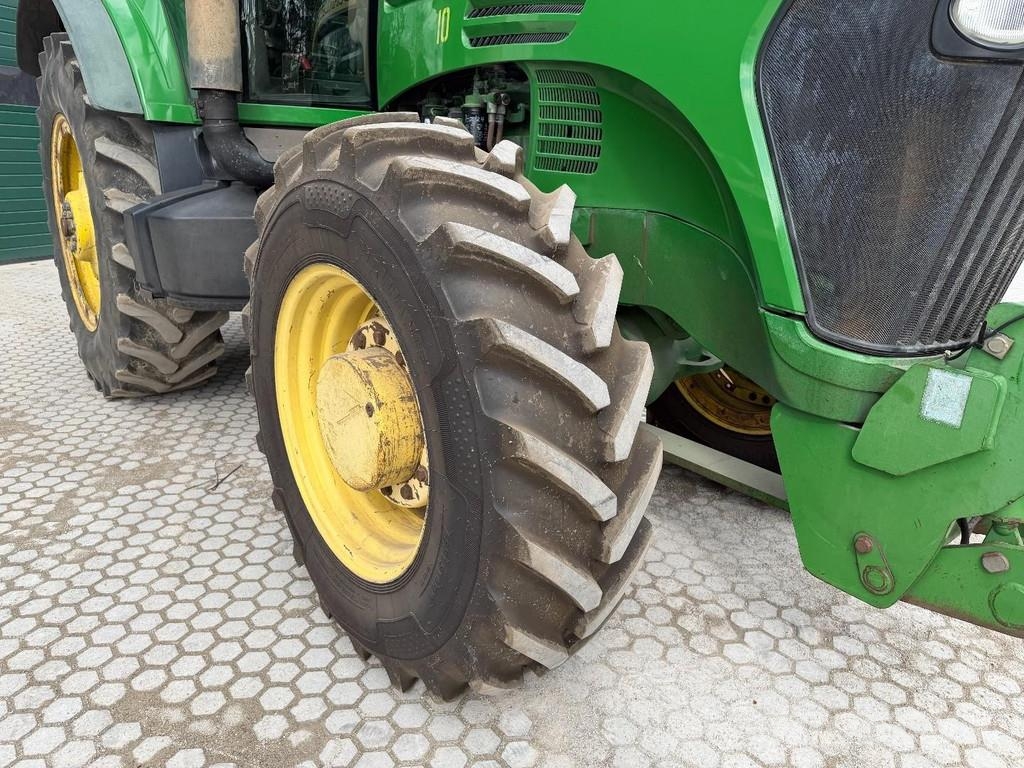 John Deere 7720 PQ - No TLS - Good Condition Tractoare
