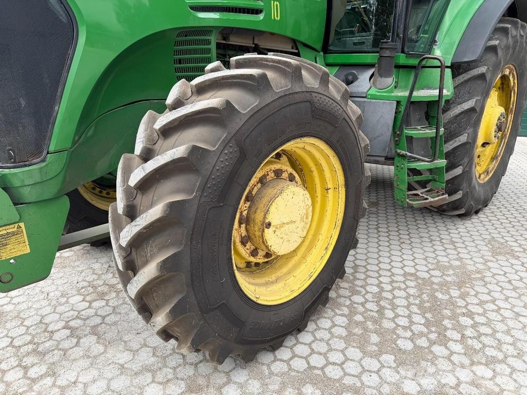 John Deere 7720 PQ - No TLS - Good Condition Tractoare