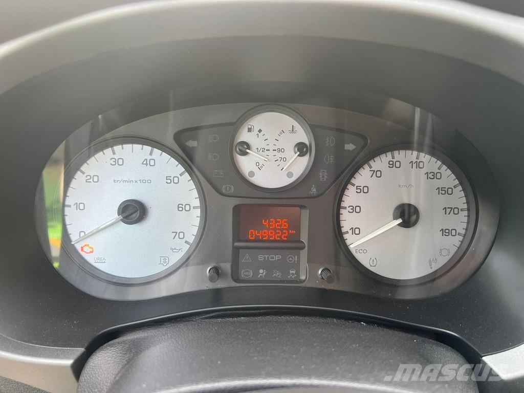 Peugeot Partner Tepee Kistehergépjárművek