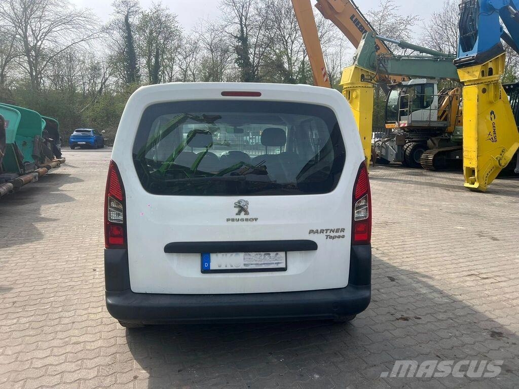 Peugeot Partner Tepee Kistehergépjárművek