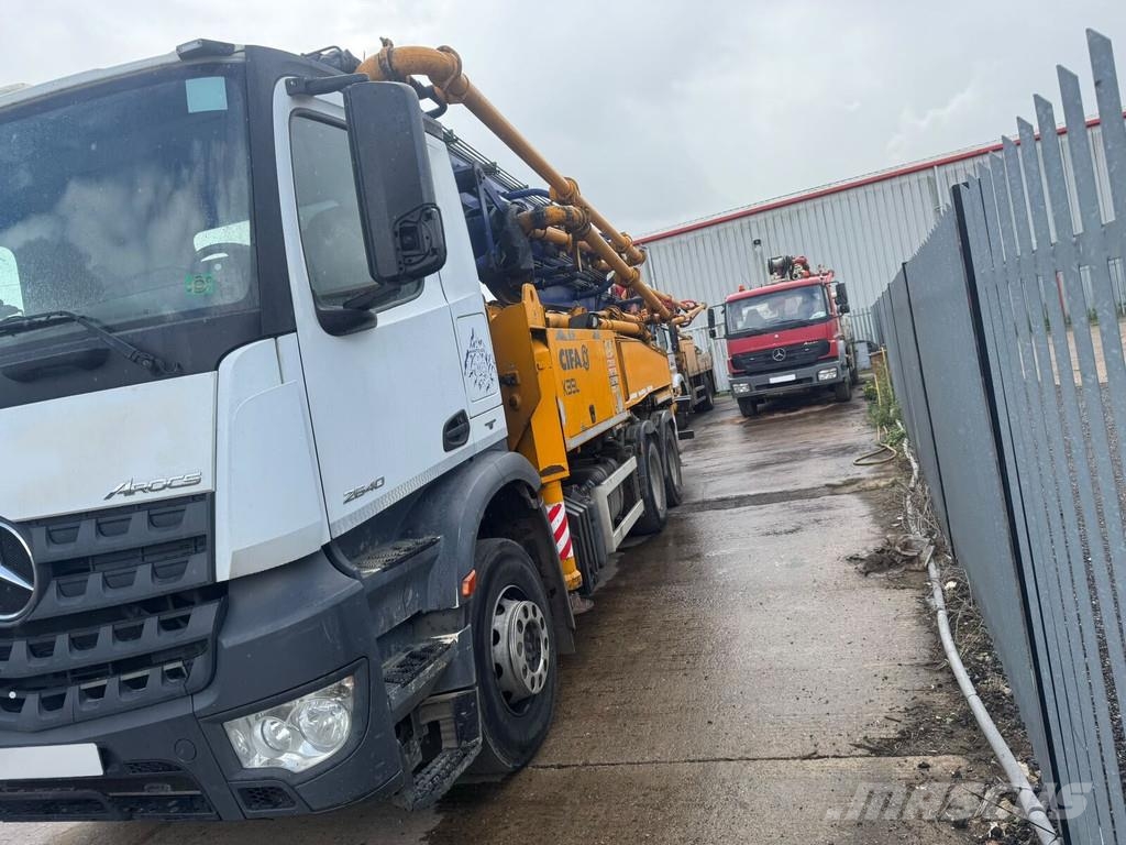 Cifa K-series K35L on Mercedes Actros Pompe à béton