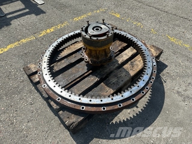 CAT 311 C REDUKTOR OBROTU Z WIEŃCEM Коробка передач