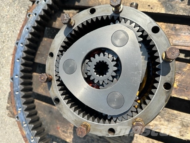 CAT 311 C REDUKTOR OBROTU Z WIEŃCEM Коробка передач