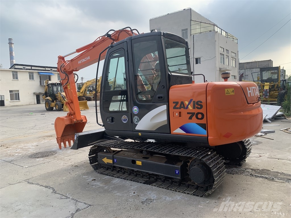 Hitachi ZX 70 LC Midigrävmaskiner 7t - 12t
