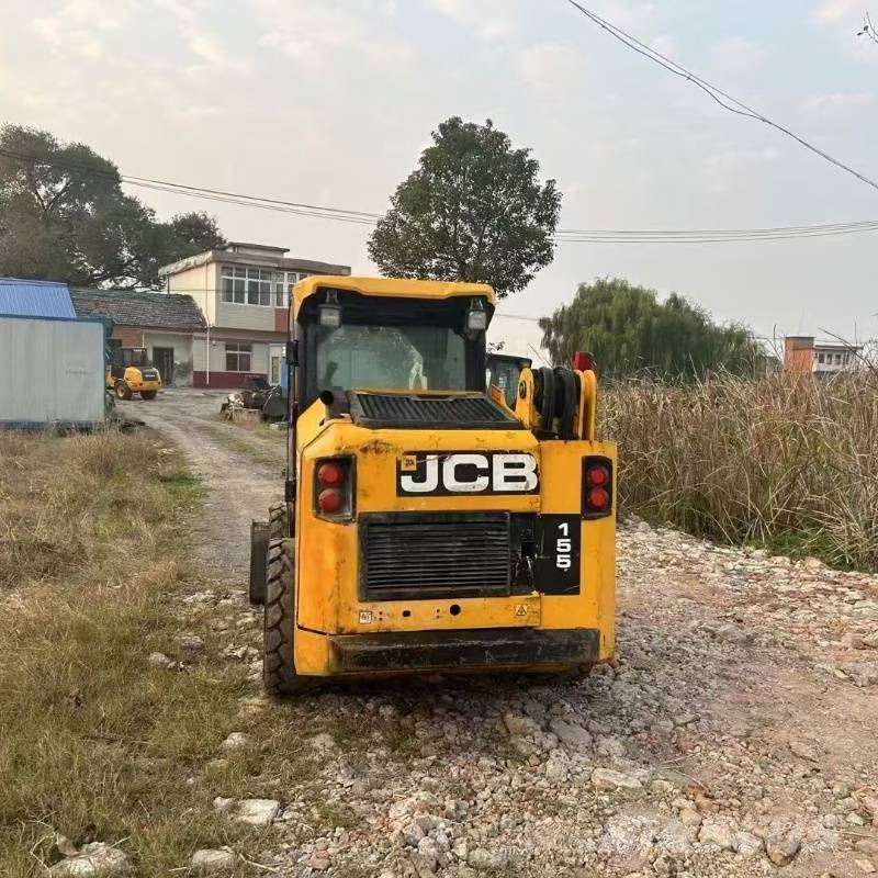 JCB 155 Kompaktlaadurid