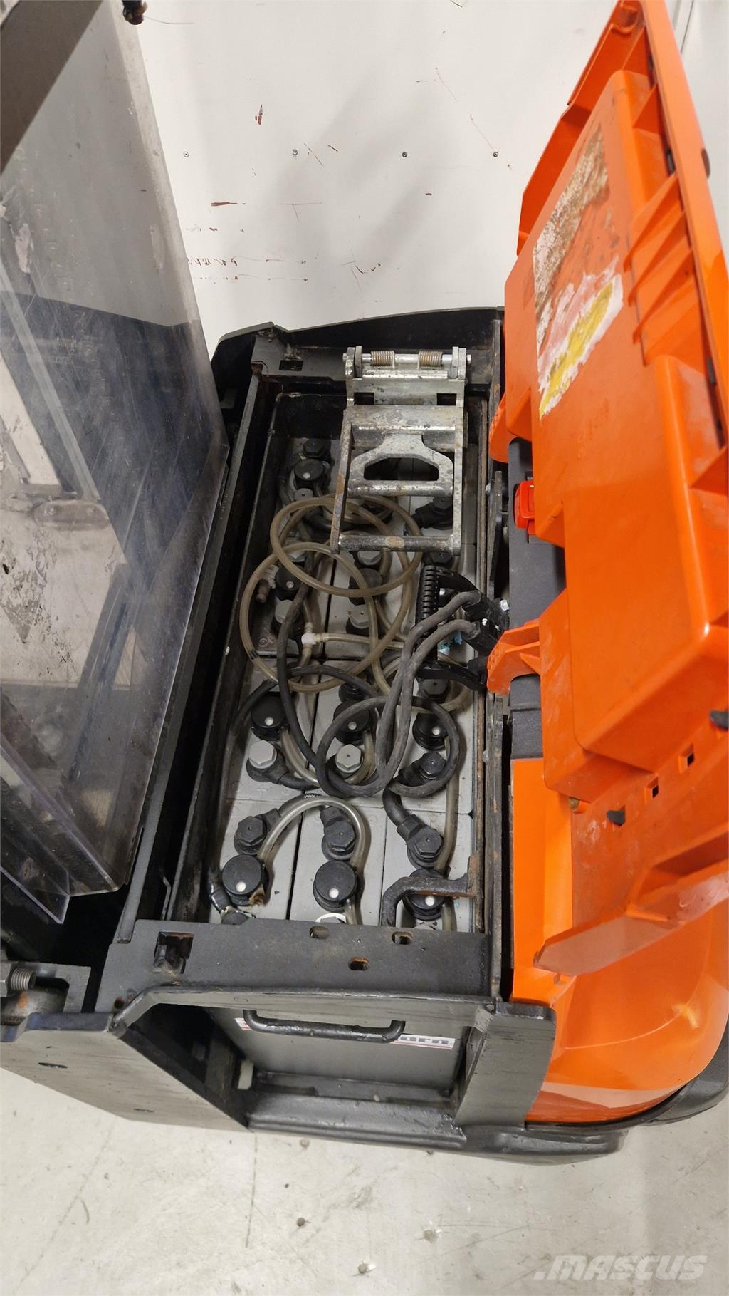 Toyota SWE200D Samohybné vozíky