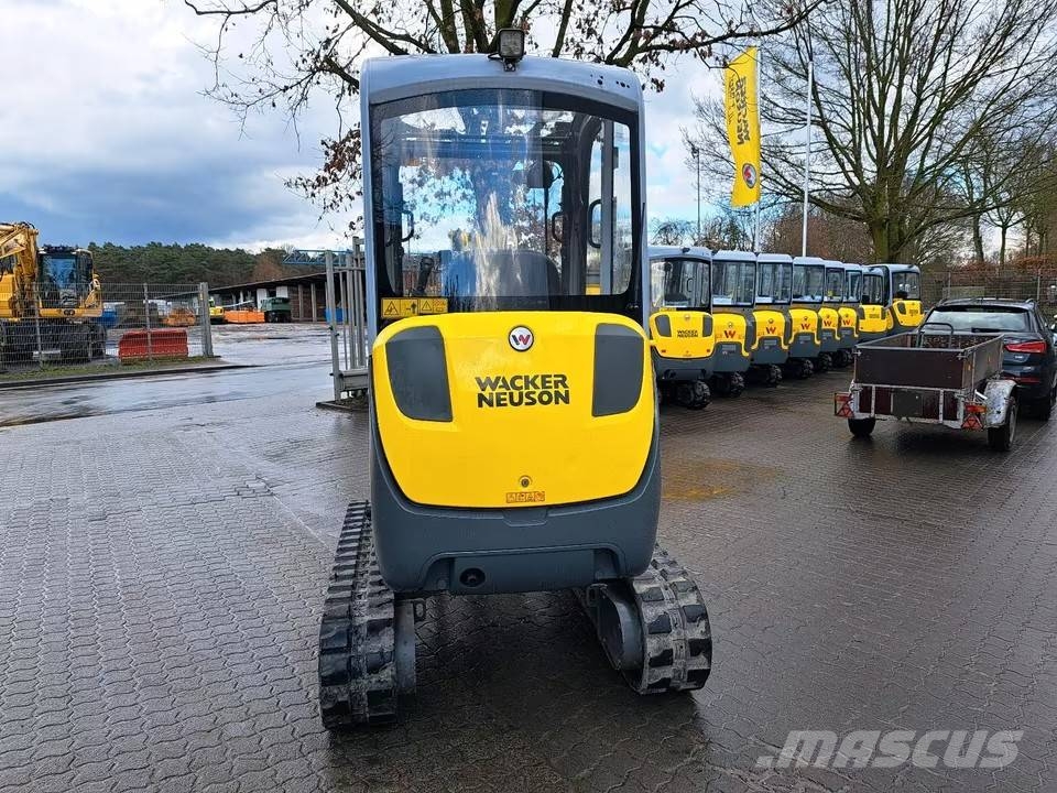 Wacker Neuson ET 24 حفارات زحافة