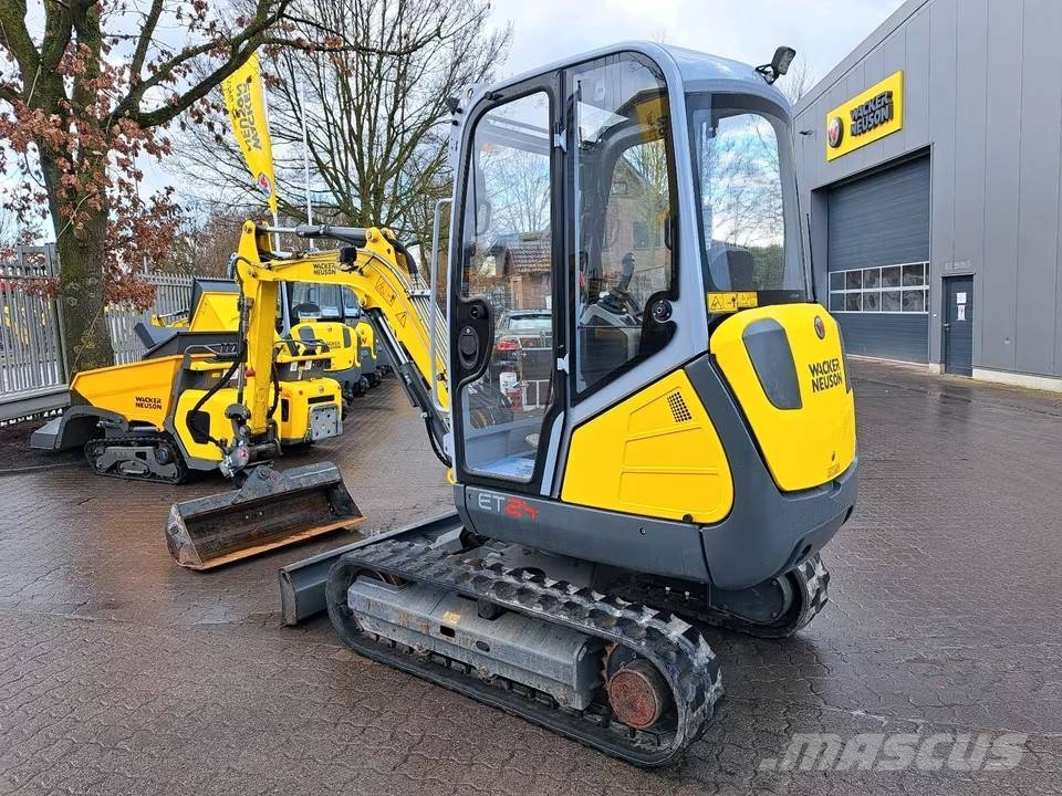 Wacker Neuson ET 24 حفارات زحافة