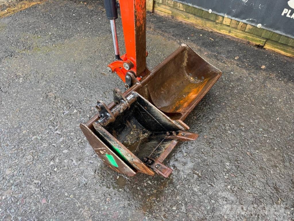 Kubota KX 015-4 Minikaivukoneet < 7t