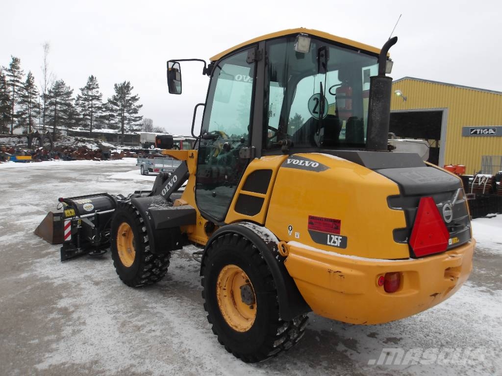 Volvo L 25 F 휠로우더
