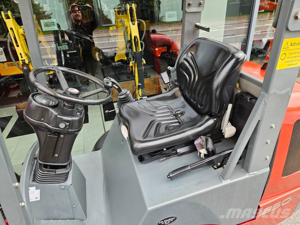 Weidemann 1250 cx35 Mini loaders