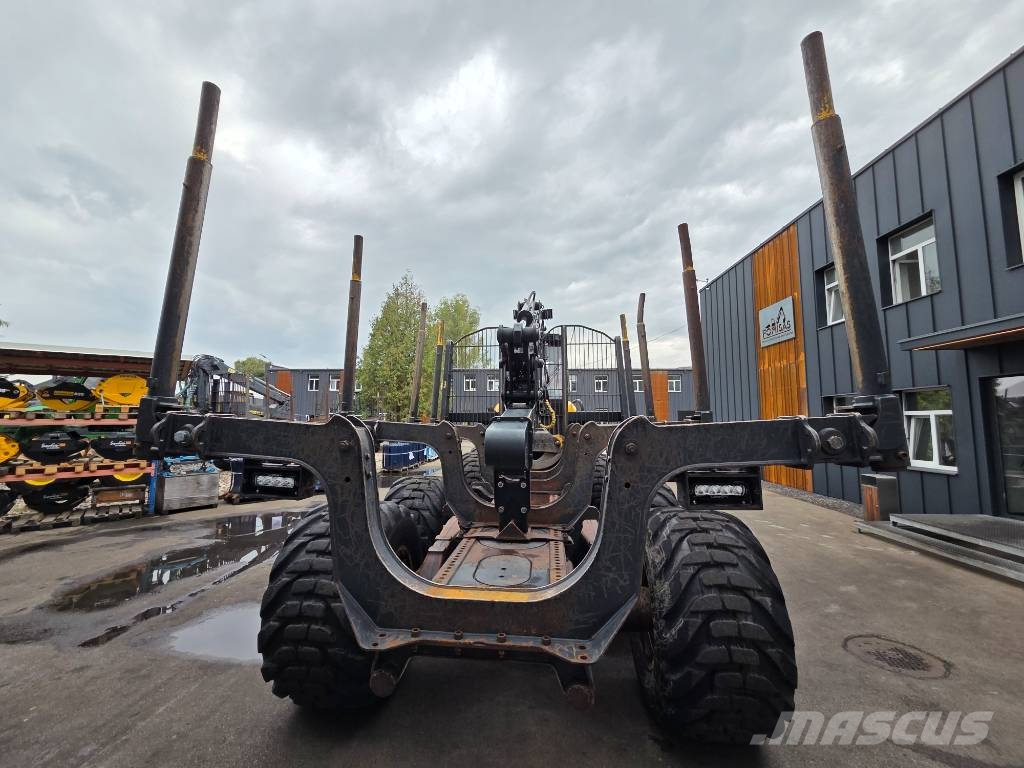 Ponsse Bison Kuormatraktorit