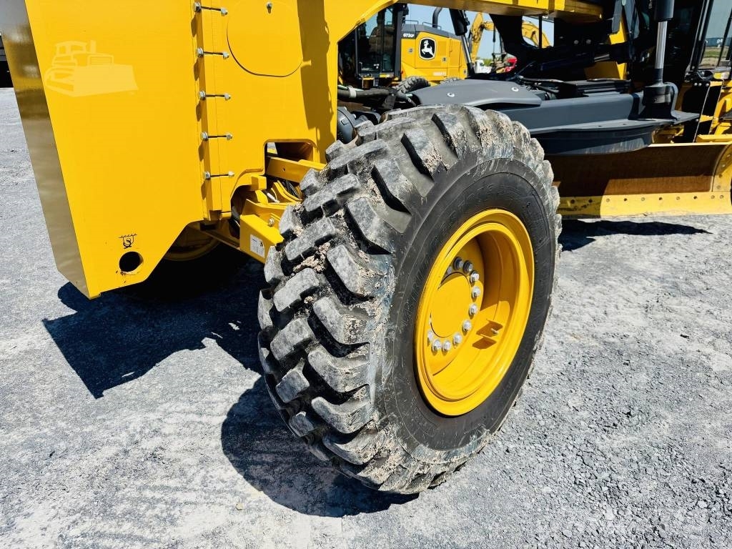 DEERE 672G Grejderi