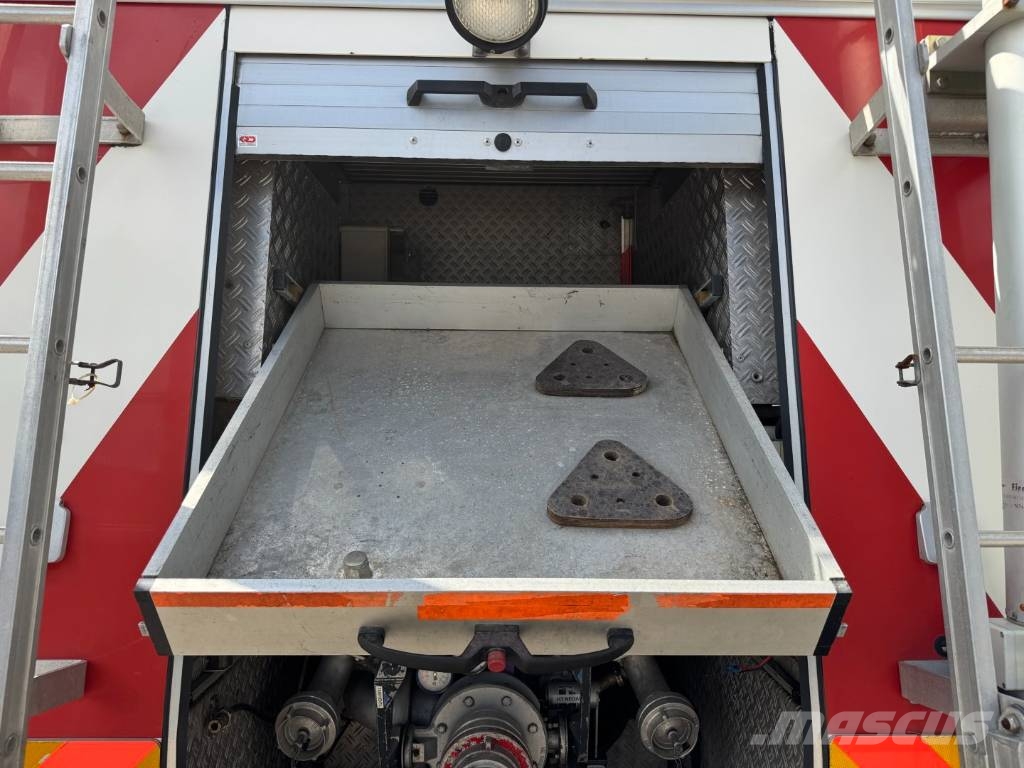 Mercedes-Benz 1117 4x2 Fire truck Paloautot