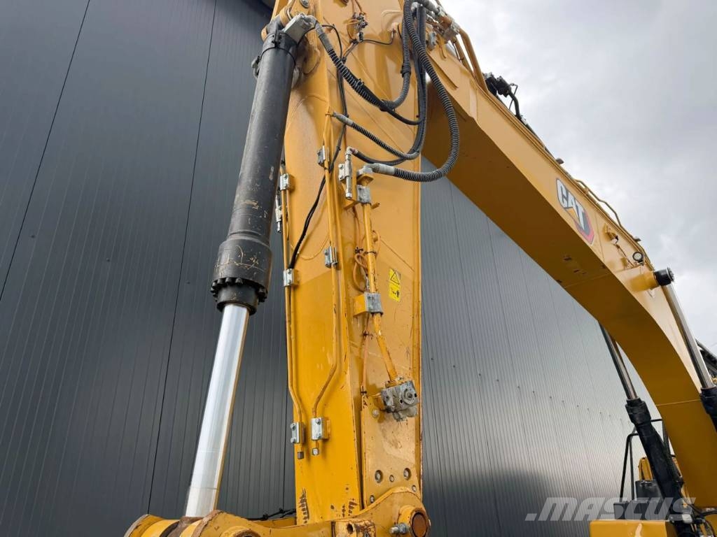CAT 330 07A Excavatoare cu roti