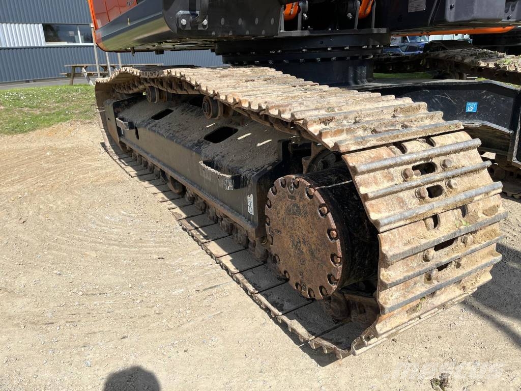 Hitachi ZX180LCN-7 Escavadeiras de esteiras