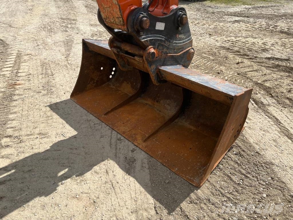 Hitachi ZX180LCN-7 Escavadeiras de esteiras