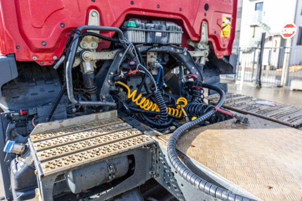 Mercedes-Benz AROCS 1846 BLS+HYDR Tractor Units