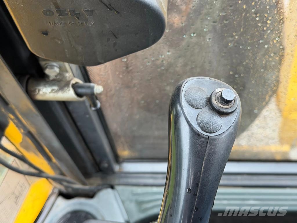 New Holland B110BTC Graaf Laadcombinatie Backhoe loaders