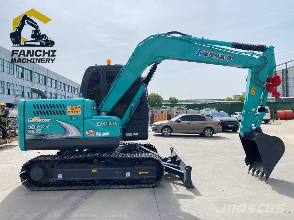 Kobelco SK 75 حفارات زحافة