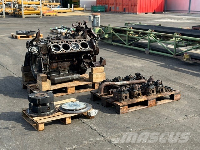 Doppstadt AK 530 MERCEDES BENZ OM 542 FIRE DEMAGED ENGINE Дробилки древесины