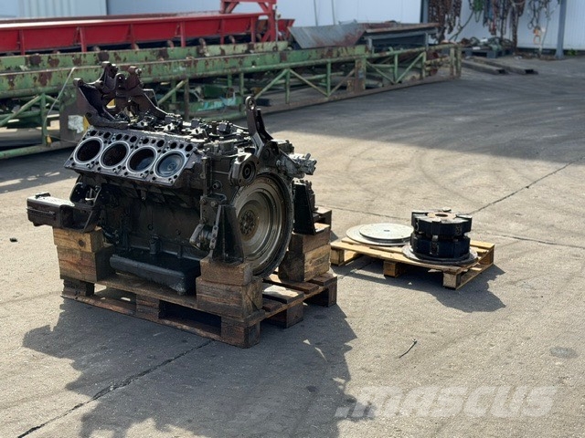 Doppstadt AK 530 MERCEDES BENZ OM 542 FIRE DEMAGED ENGINE Дробилки древесины