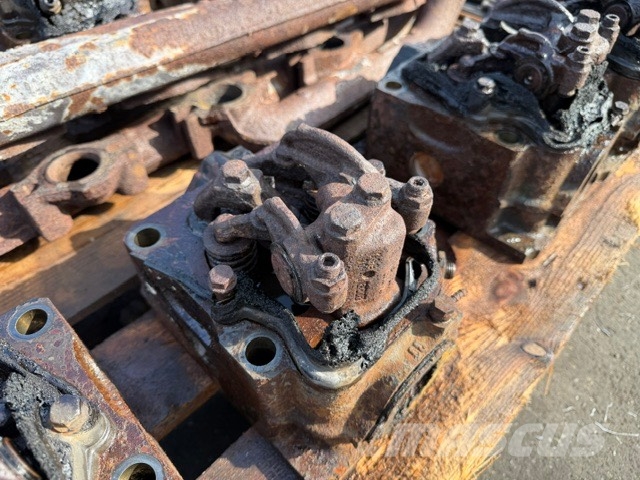 Doppstadt AK 530 MERCEDES BENZ OM 542 FIRE DEMAGED ENGINE Дробилки древесины