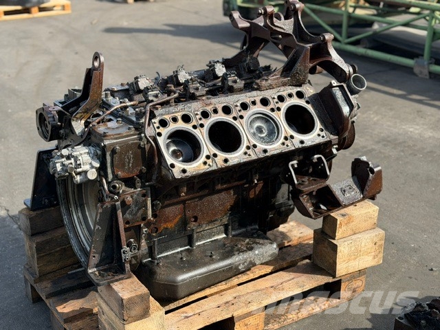 Doppstadt AK 530 MERCEDES BENZ OM 542 FIRE DEMAGED ENGINE Дробилки древесины