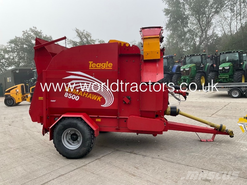 TEAGLE TOMAHAWK 8500SC Balenhakselaars, -snijders en -afwikkelaars