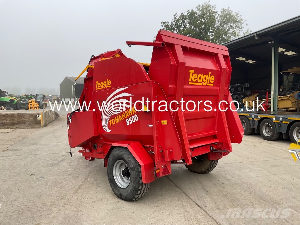 TEAGLE TOMAHAWK 8500SC Balenhakselaars, -snijders en -afwikkelaars